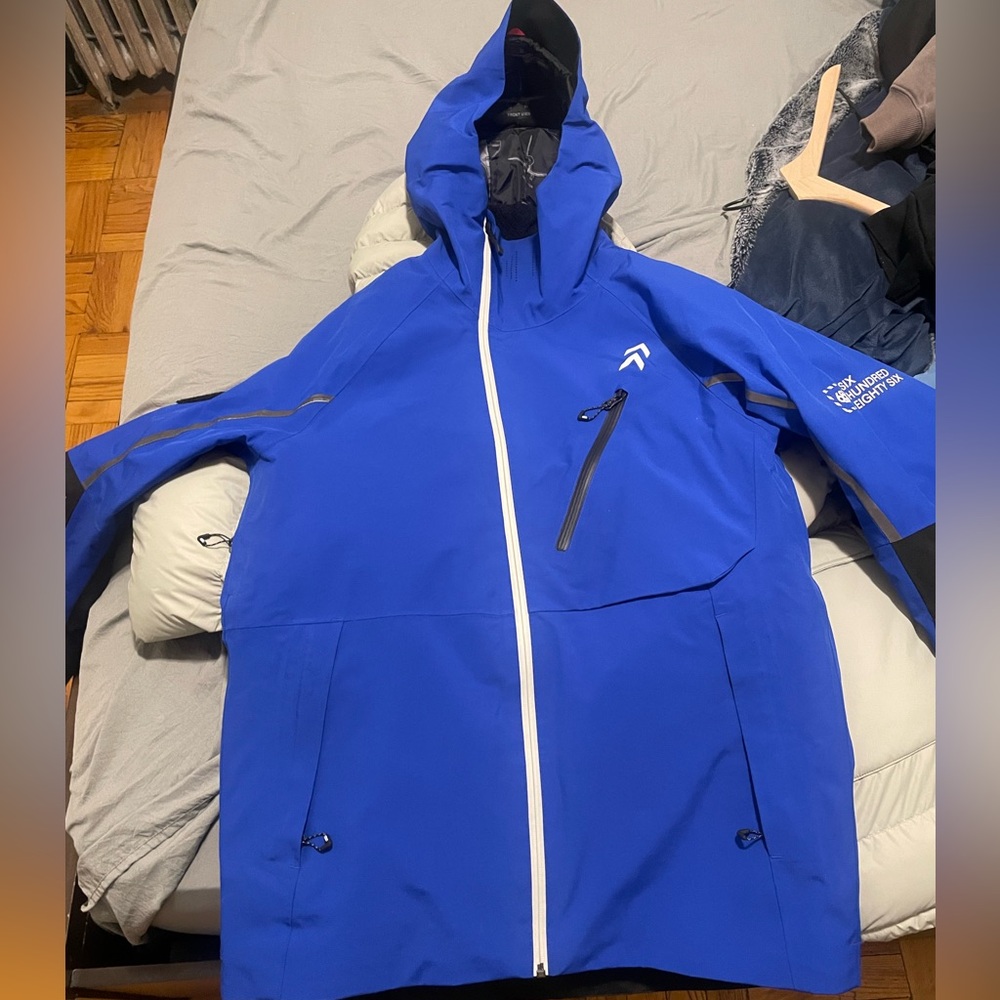 686 Telegraph NASA jacket size small excellent condition only used 3 times